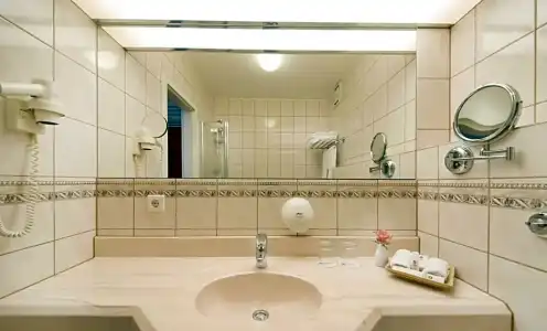 Best Western Plus Delta Park - 39