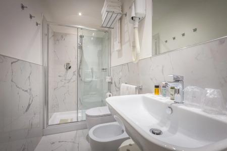 Ungherese Small Luxury - 8