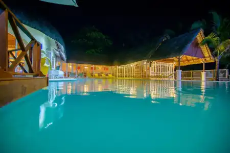 Le Surcouf & Spa - 8