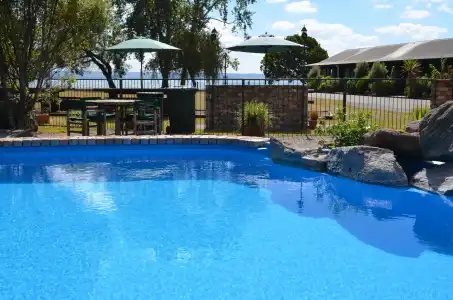 Cedarwood Lakeside Motel & Conference Venue - 12