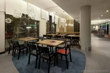 Premier Inn Berlin Alexanderplatz - 20