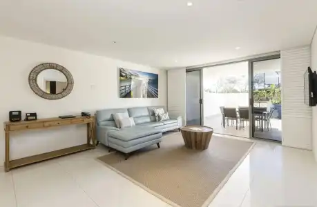 Bay Royal Apartments - 34