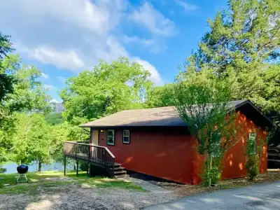 Calm Waters Cabin Resort - 48