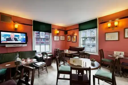 The Earl of Derby - Inn - 38