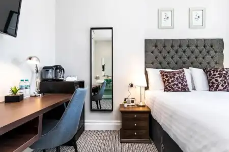 Martel Guest House - 7