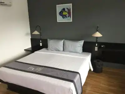 The Hill Resort - 4