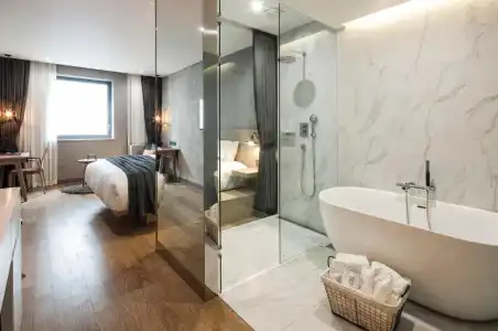 Hotel28 Myeongdong - 59