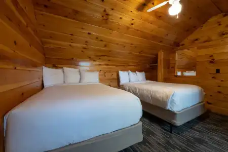 Depe Dene Lakeside Resort - 402