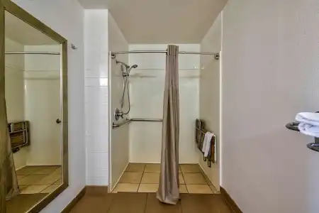 Motel 6 Arlington, TX - 47
