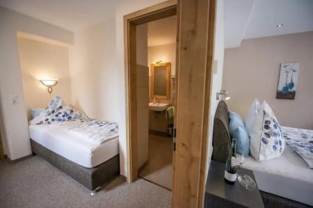 Landgasthof Winzerscheune - 43