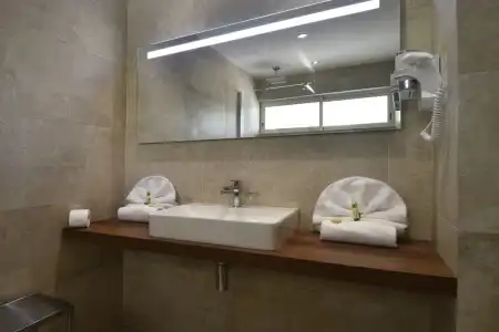 Calvi Hôtel - 22
