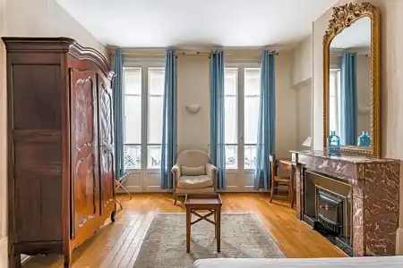 Globe et Cecil Hôtel - 70
