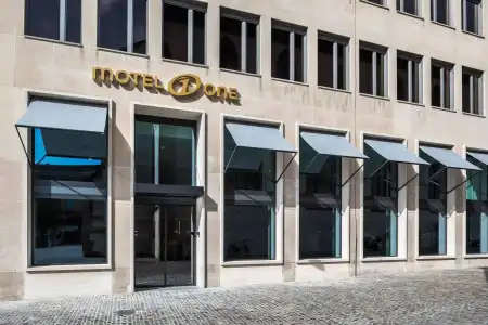 Motel One Basel - 0