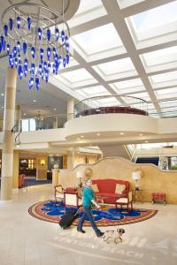 Ventura Beach Marriott - 9