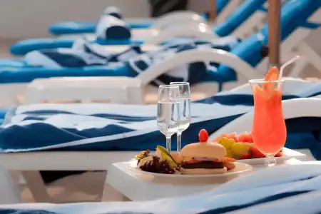 Signature Apartments & Spa - 14