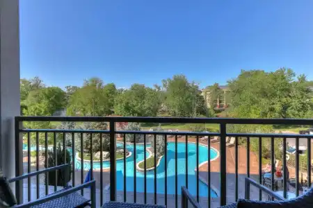 Courtyard Pigeon Forge - 118