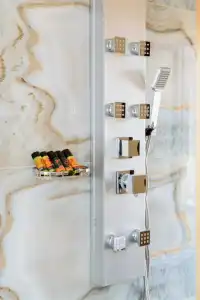 Diamond Luxury Suites - 32