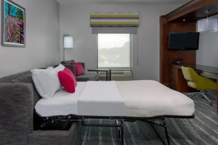Hampton Inn & Suites Winston-Salem/University Area, NC - 67