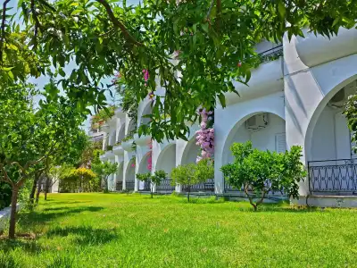Spiros Studios - 7