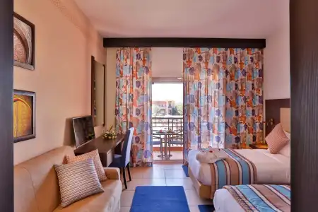 Zephyr Club Resort and Spa - 3