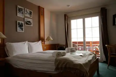 Grichting & Serviced Apartments - 24