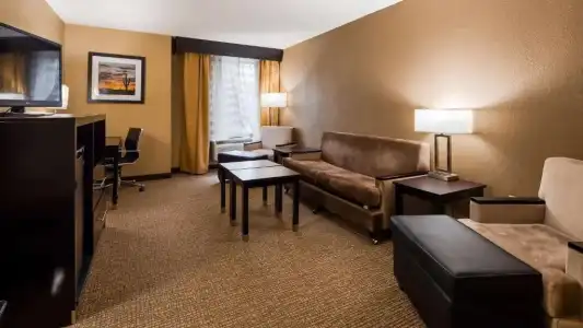 Best Western Harrisburg North - 48