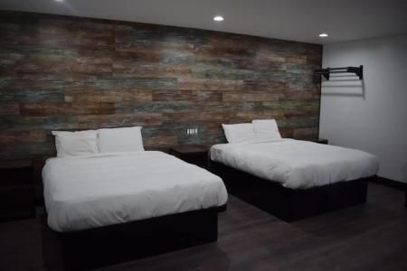 Hyde Park Motel - 13