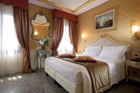 Olimpia Venice, BW signature collection - 74
