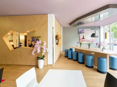 B&B Düsseldorf-Airport - 1