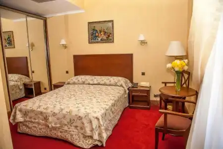 Optima Collection Kamianets-Podilskyi - 11