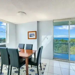Tradewinds Apartments - 112