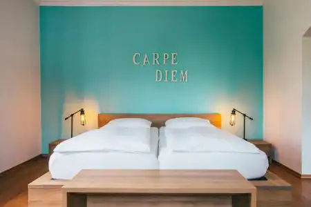 Boutique-Bayerischer Hof - 32