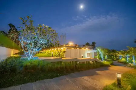 SEAnery Beach Resort - 17