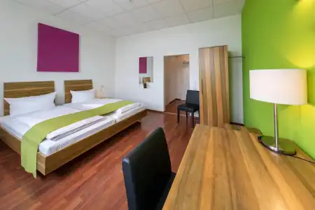 AMH Airport-Messe-Hotel - 52