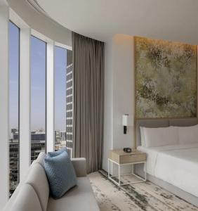 Holiday Inn Dubai Business Bay - 24