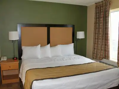 MainStay Suites Las Vegas Convention Center - 2