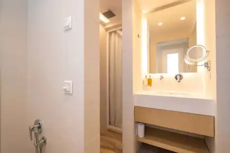 Mirablue Luxury Residences - 118