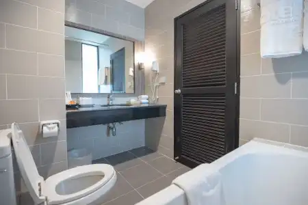 J Residence - 120