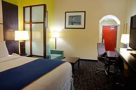 Super 8 by Wyndham Irving/DFW Apt/North - 50