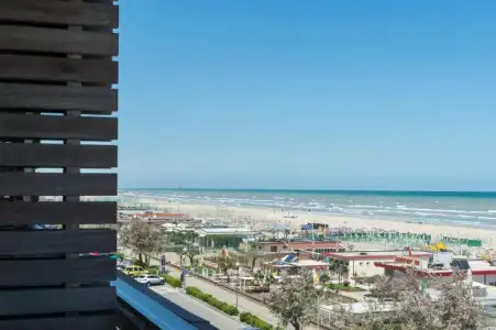 Kiss Beachfront & Restaurant - 107