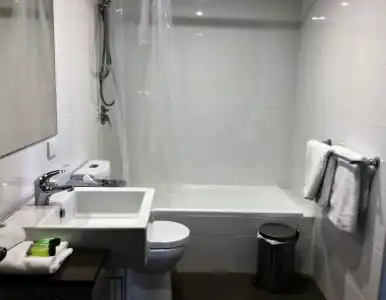 Baileys Serviced Apartments - 7
