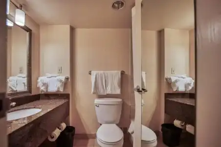 Amenida Residences Calgary - 7