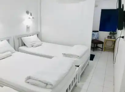 Zleepinezz Hostel - 32