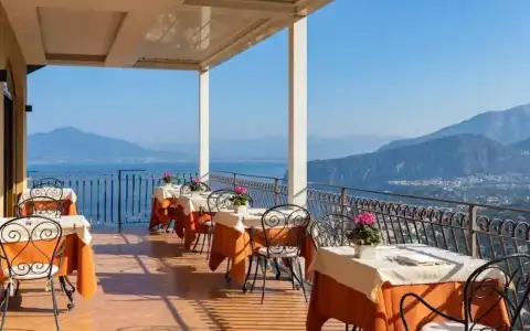 La Vue D'Or - 21