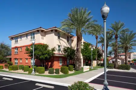 Sonesta Simply Suites Phoenix Scottsdale - 14