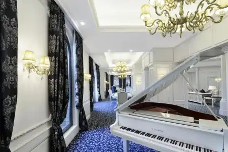 Ambassadori Tbilisi - 103