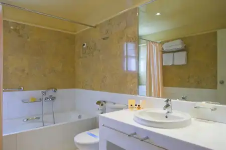 Porto Kea Suites by Sandglass - 8