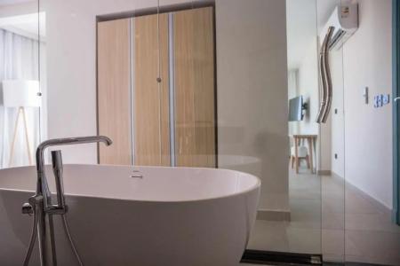Redcon Suites - 150