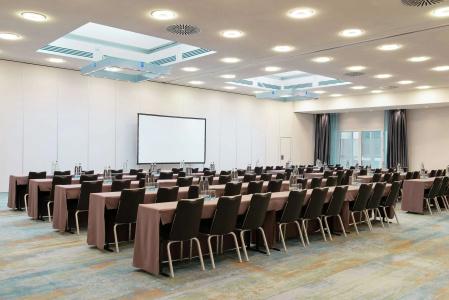 Hilton Cologne - 23