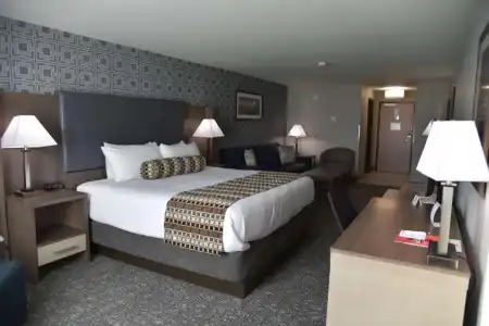 Best Western Plus Las Vegas West - 43